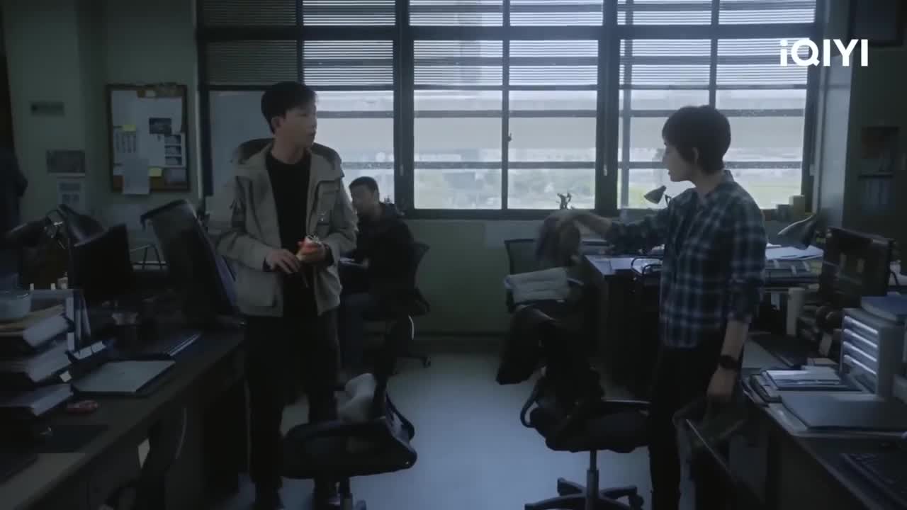 Тучи сгущаются
