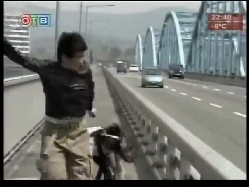 Женщины, озаренные солнцем